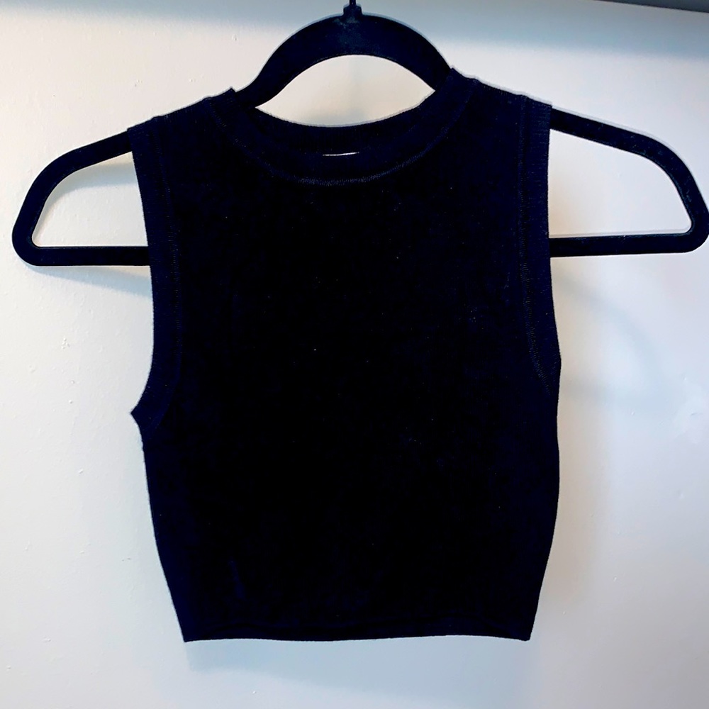 Zara Black Cropped Pullover Vest
